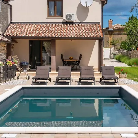 Casa Noemi * Stifanici